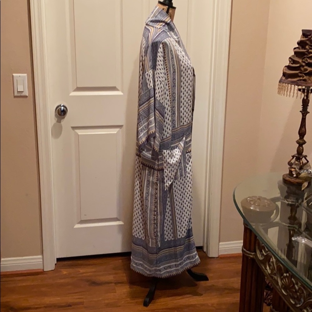 HP Blue and white mixed print Kim… - Picture 5 of 7